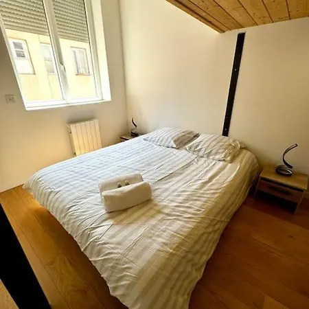 Apartment T3 - Place Colbert - Centre *