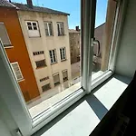 T3 - Place Colbert - Centre Apartment *